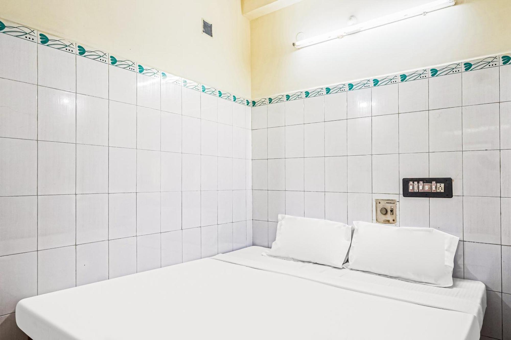 Spot On Venkata Sai Residency Hotel Tirupati Exterior foto
